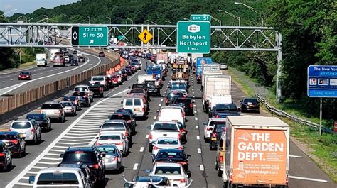 Traffic on lie westbound now - Apr 24, 2022 · The westbound lanes of the Long Island Expressway at Exit 33 have been reopened but police still continue to investigate an accident that took place there at about 12:45 p.m., Nassau police said ... 